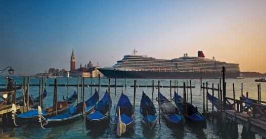 Queen Elizabeth Venezia Gondole queen elizabeth venezia gondole