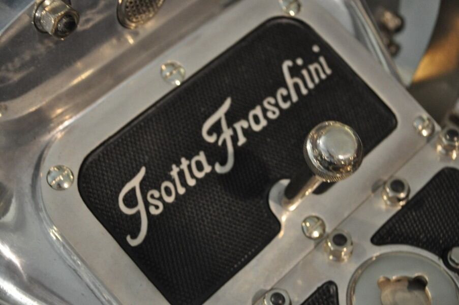 Foto X ISOTTA FRASCHINI MUSEO NICOLIS